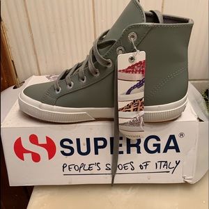 NWT Superga hightops